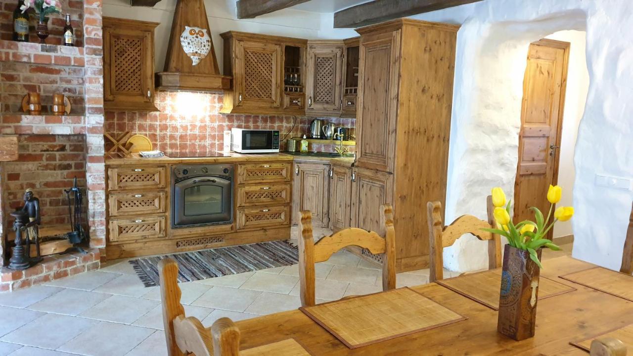 פארנו Deluxe Apartments In The City Center With Balcony מראה חיצוני תמונה